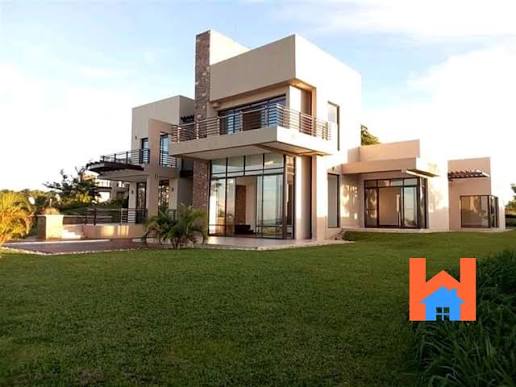 Modern 4-Bedroom Villa, Kololo Uganda — for sale in Kololo, Kampala Uganda