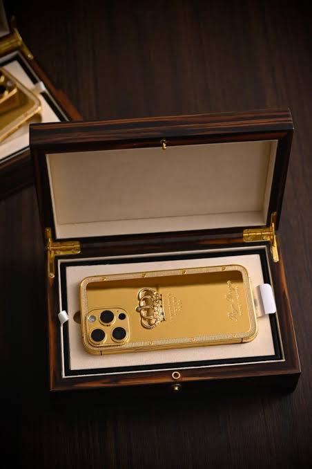 24k Gold Apple iPhone 16 Pro Max Name Engraved Hawk UNLOCKED 1 TB Custom — Apple Phones